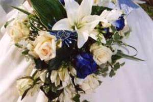 Bouquet de mariée bleu et blanc